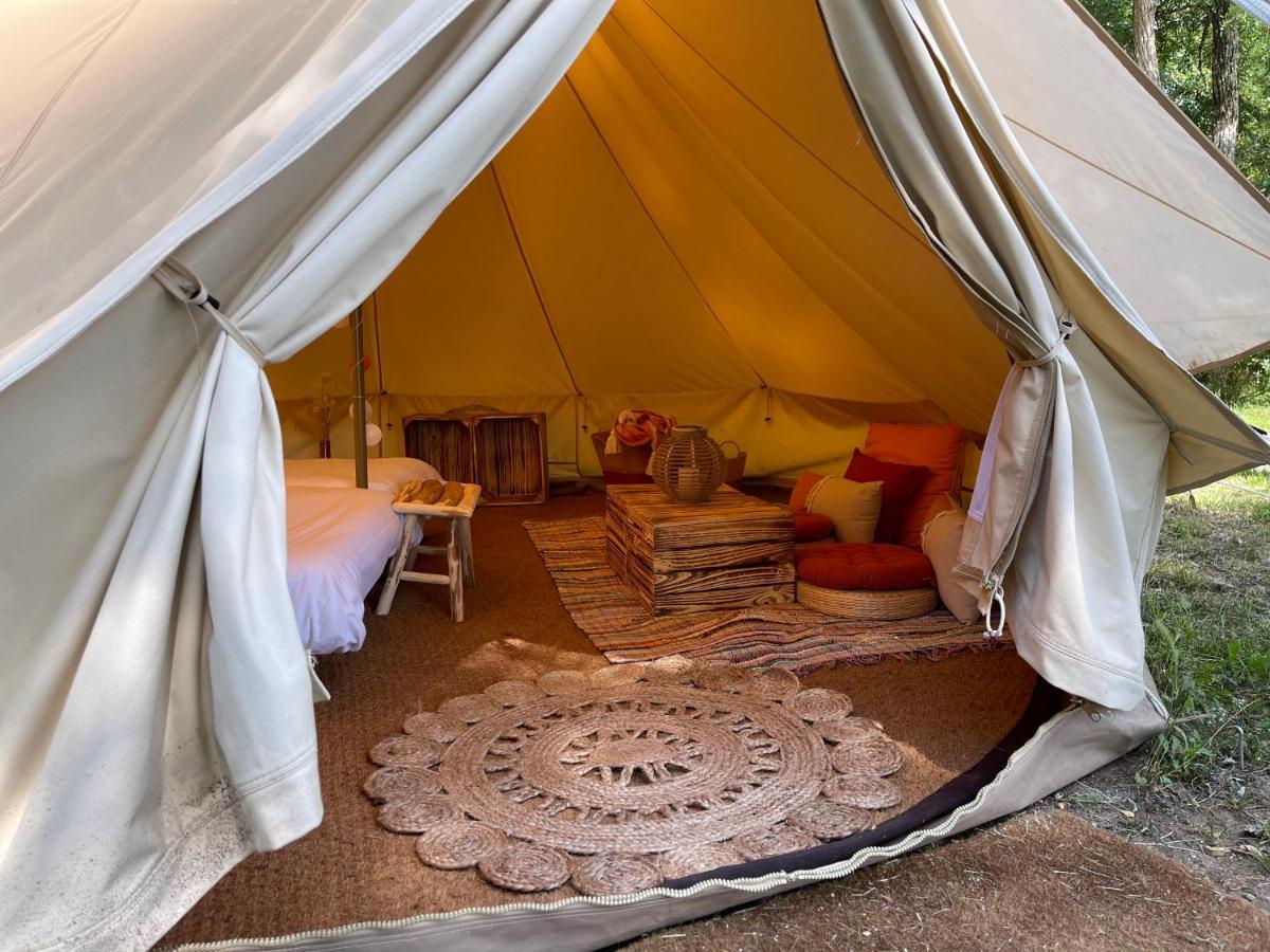 Camping Les Portes De Sancerre 圣萨蒂尔 外观 照片